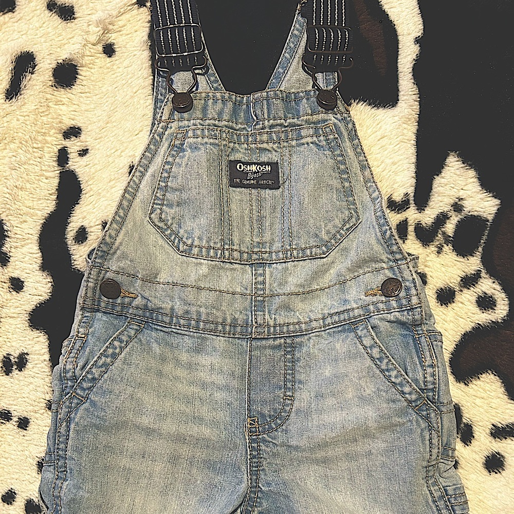 OSHKOSH 💙 Light jean wash- 18 months